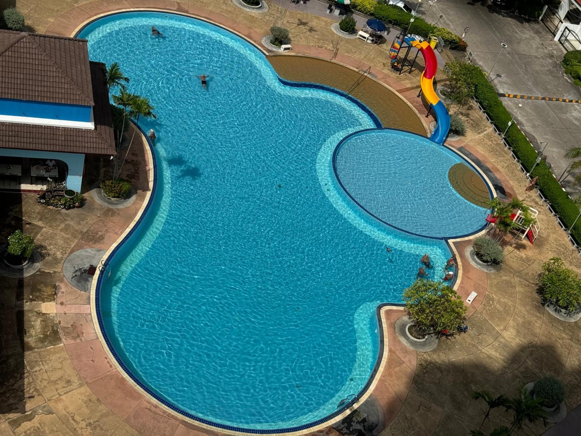 Mina 美景公寓酒店 Pattaya Exterior photo